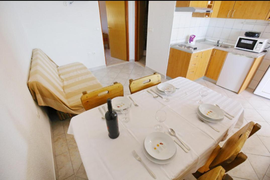 Apartmani Mirjana Трибань-Крушица Екстер'єр фото