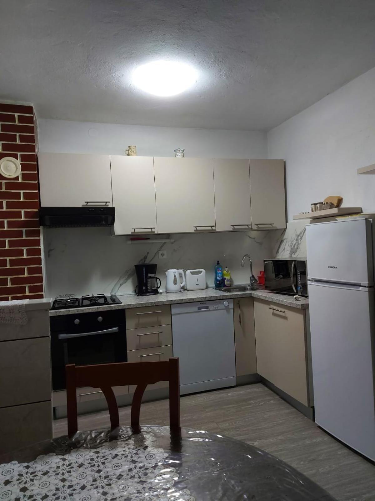 Apartmani Mirjana Трибань-Крушица Екстер'єр фото